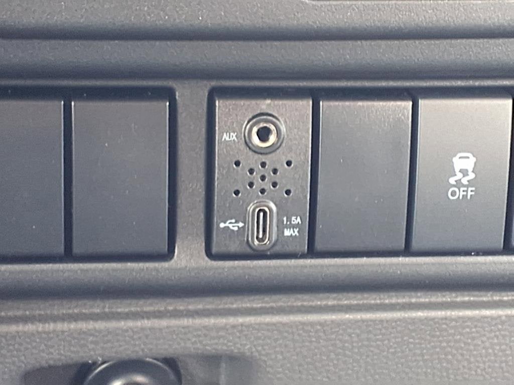 2025 Chevrolet Low Cab Forward 5500 XD Base