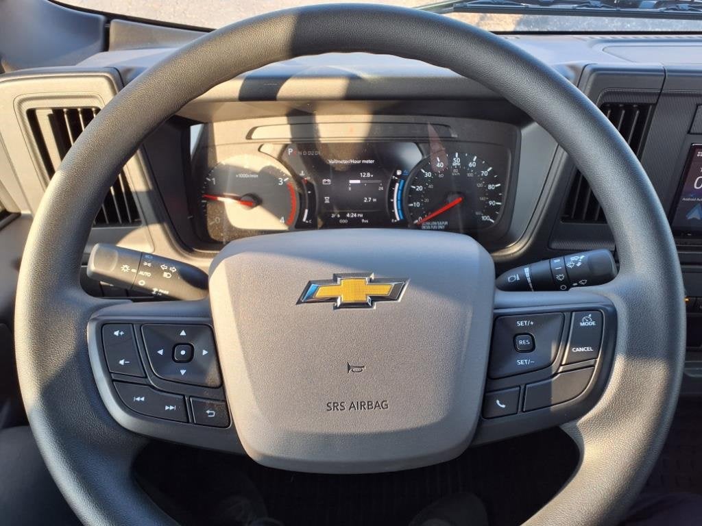 2025 Chevrolet Low Cab Forward 5500 XD Base