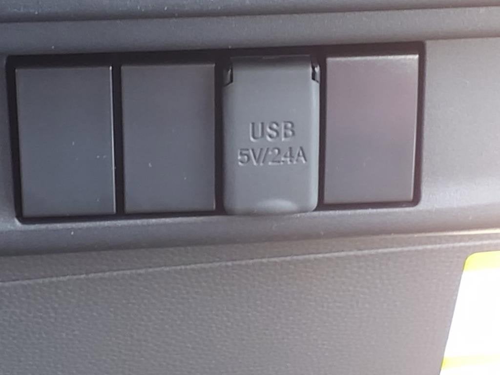 2025 Chevrolet Low Cab Forward 5500 XD Base