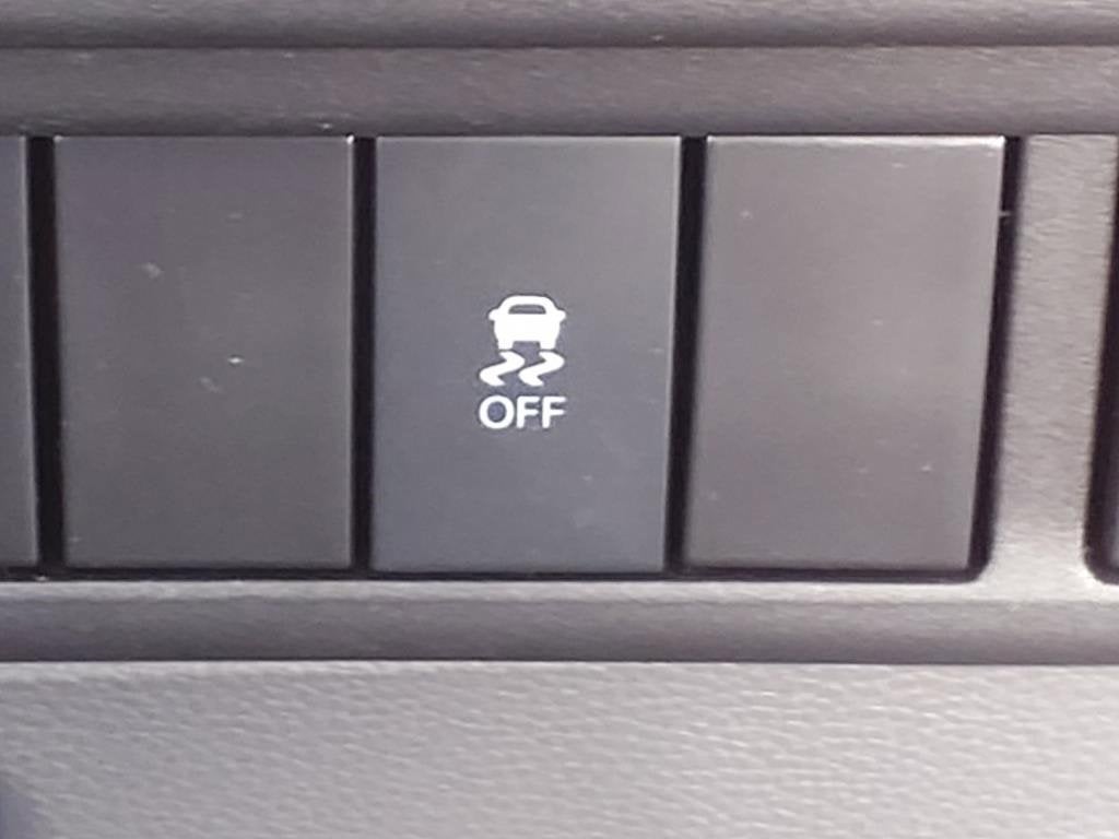 2025 Chevrolet Low Cab Forward 5500 XD Base