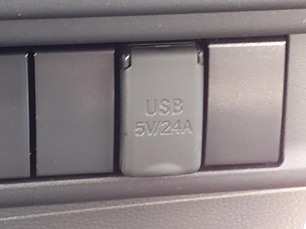 2025 Chevrolet Low Cab Forward 5500 XD Base