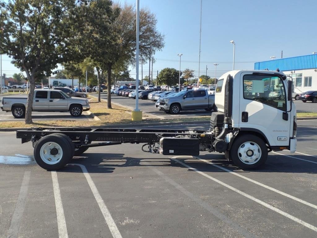 2025 Chevrolet Low Cab Forward 5500 XD 1WT