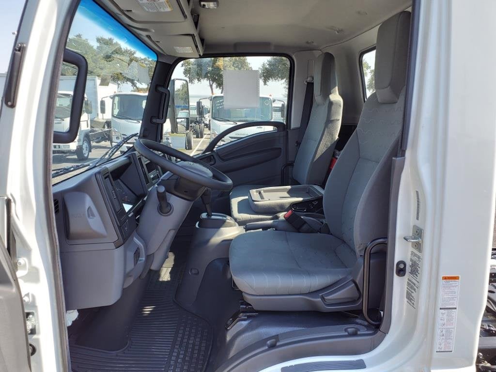 2025 Chevrolet Low Cab Forward 5500 XD Base