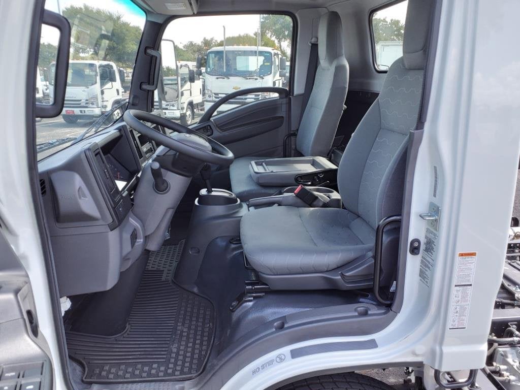 2025 Chevrolet Low Cab Forward 5500 XD 1WT