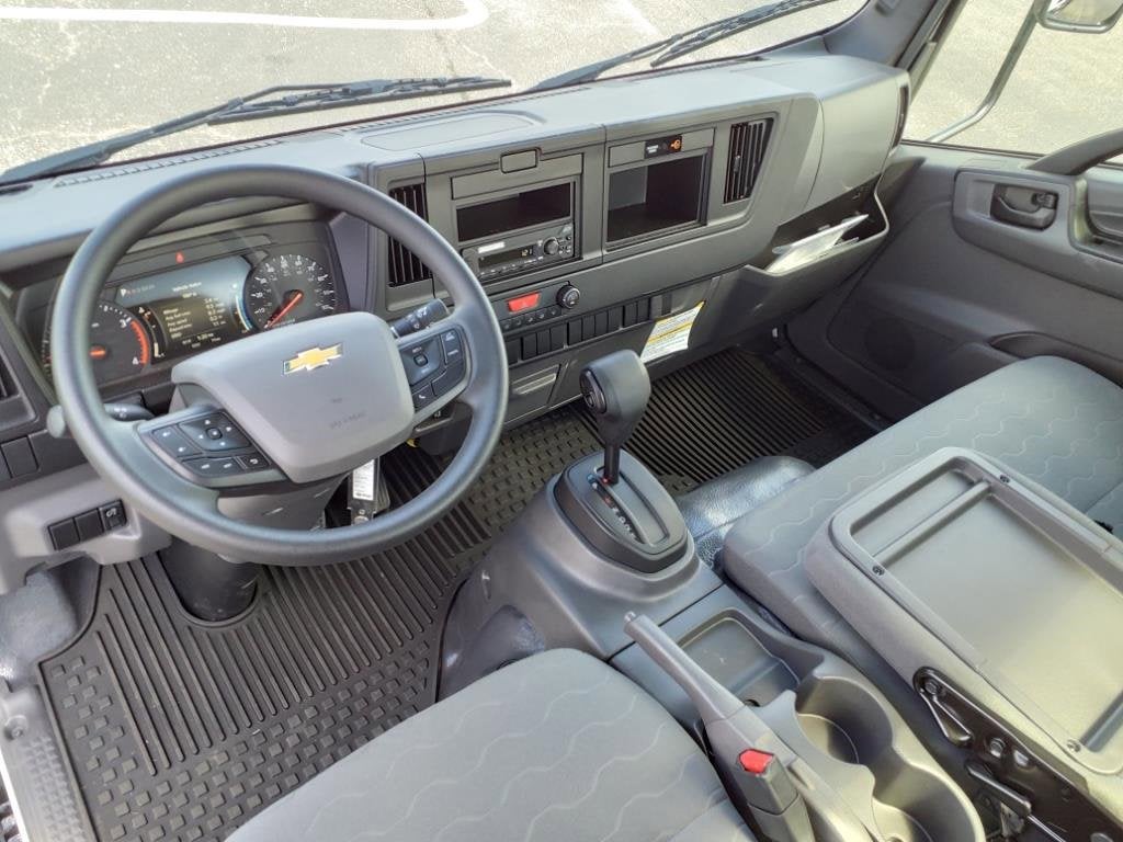 2025 Chevrolet Low Cab Forward 5500 XD 1WT