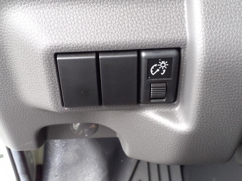 2025 Chevrolet Low Cab Forward 5500 XD Base