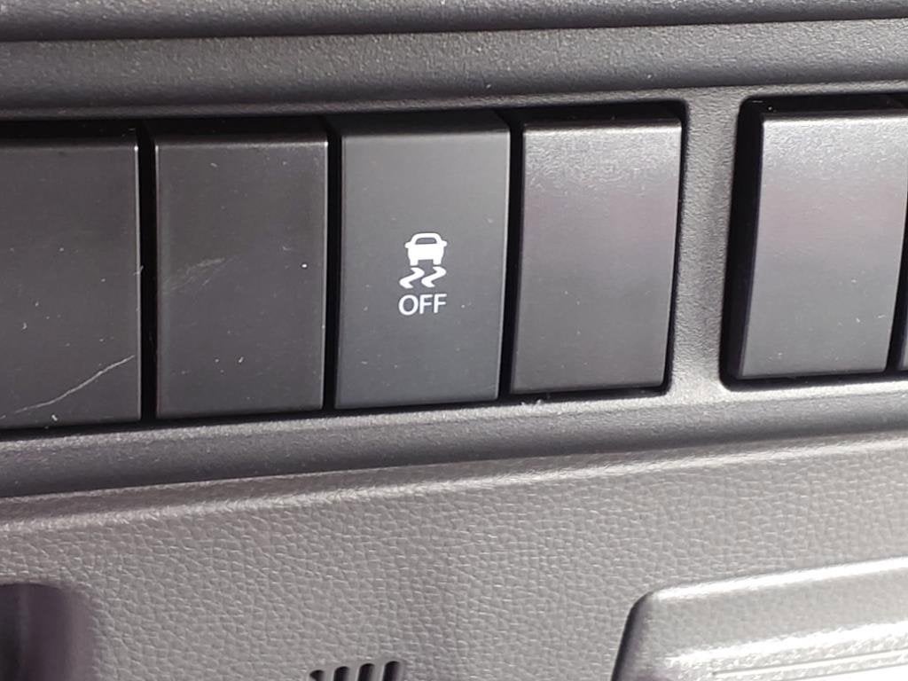 2025 Chevrolet Low Cab Forward 5500 XD Base