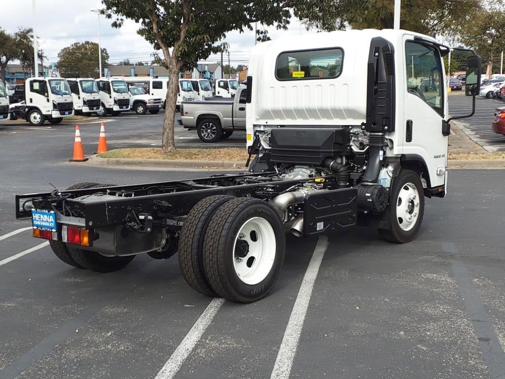 2025 Chevrolet Low Cab Forward 5500 XD Base