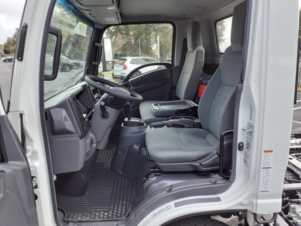 2025 Chevrolet Low Cab Forward 5500 XD Base