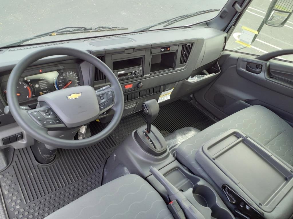 2025 Chevrolet Low Cab Forward 5500 XD Base