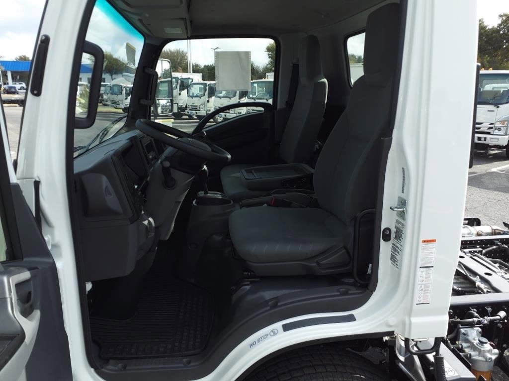 2025 Chevrolet Low Cab Forward 5500 XD 1WT