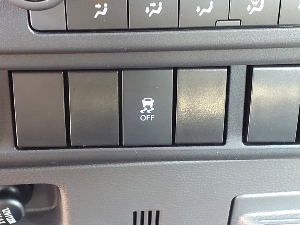 2025 Chevrolet Low Cab Forward 5500 XD 1WT