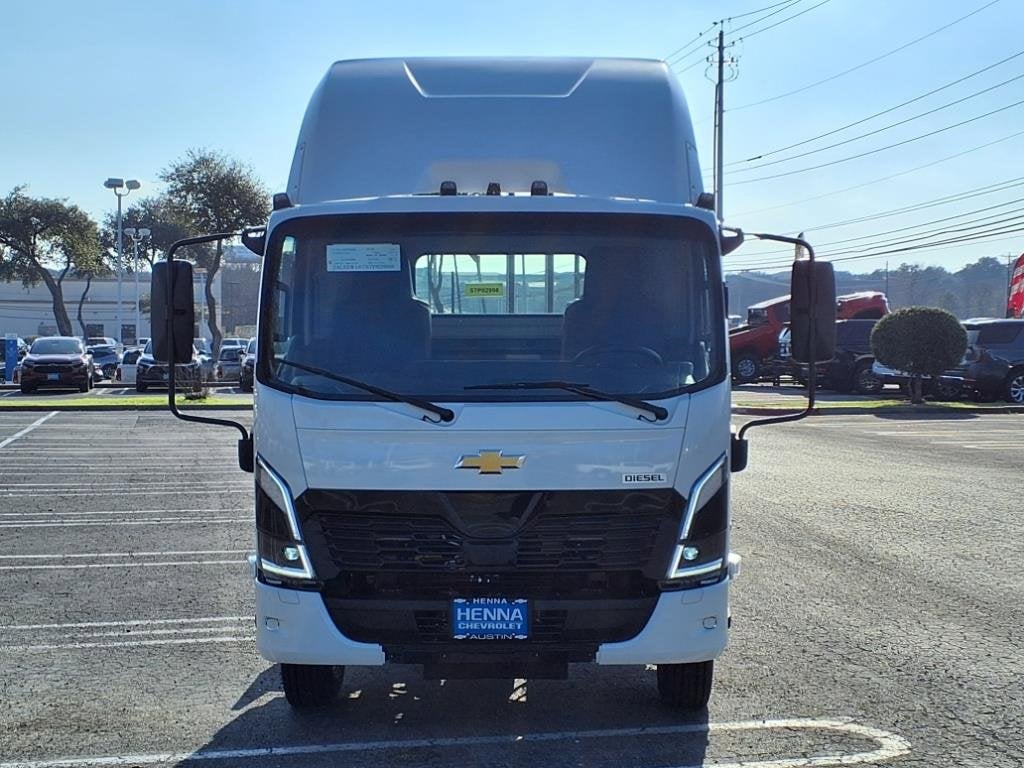 2025 Chevrolet Low Cab Forward 5500 XD Base