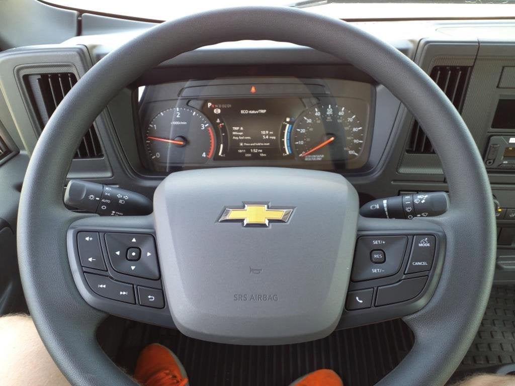 2025 Chevrolet Low Cab Forward 5500 XD Base