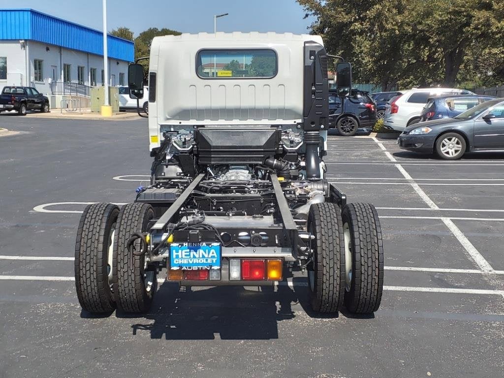 2025 Chevrolet Low Cab Forward 5500 XD Base