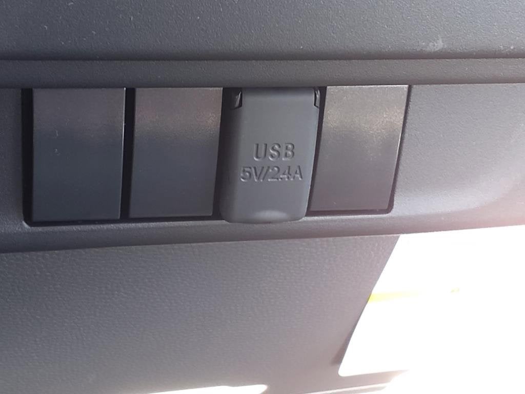 2025 Chevrolet Low Cab Forward 5500 XD Base