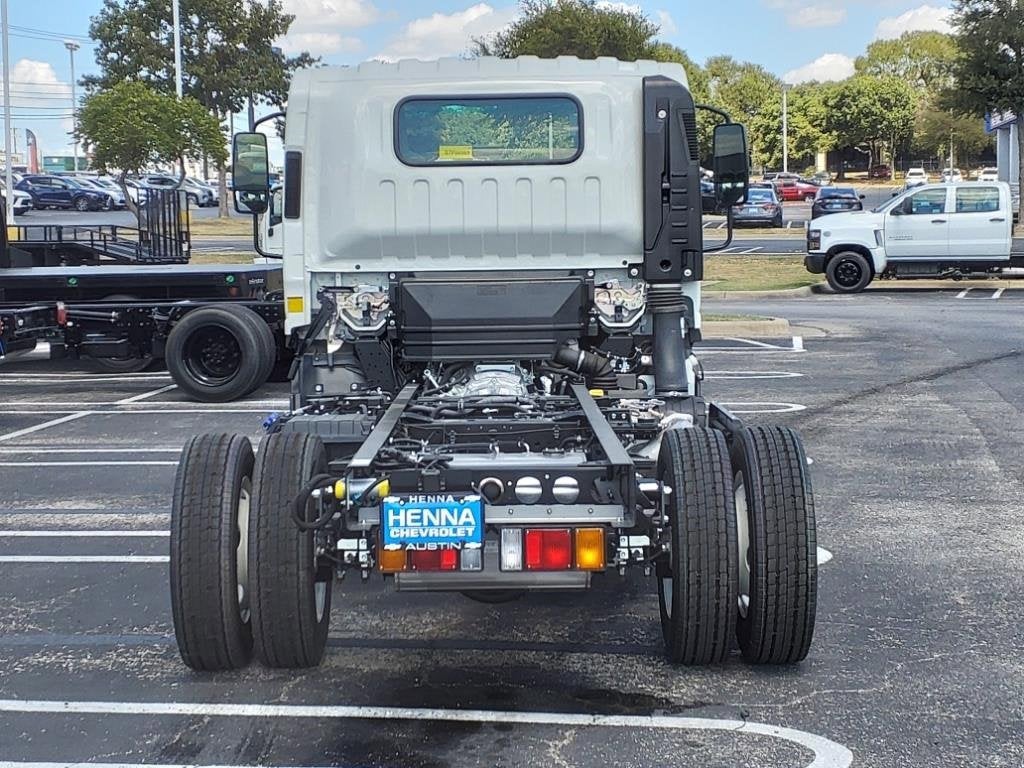 2025 Chevrolet Low Cab Forward 5500 XD 1WT