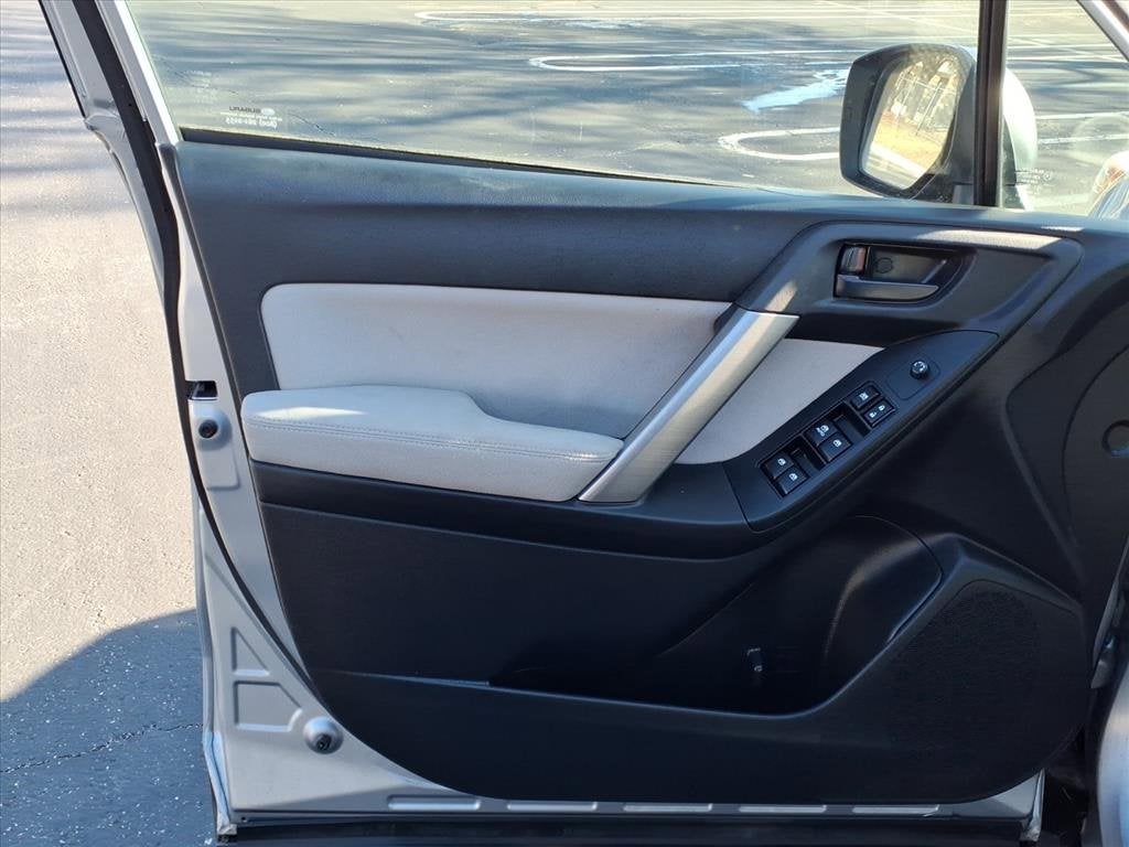 2015 Subaru Forester 2.5i