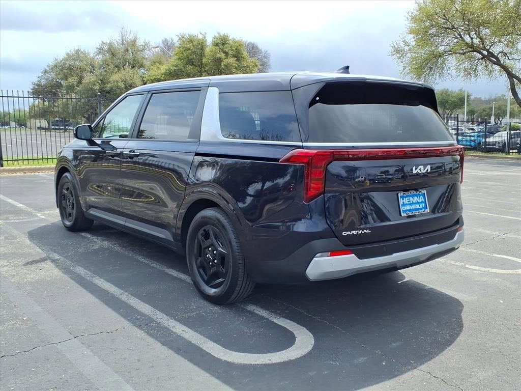 2025 Kia Carnival LXS