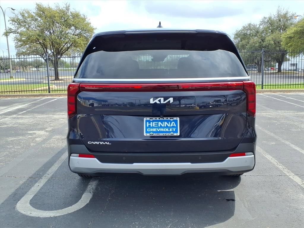 2025 Kia Carnival LXS