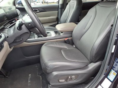 2025 Kia Carnival LXS