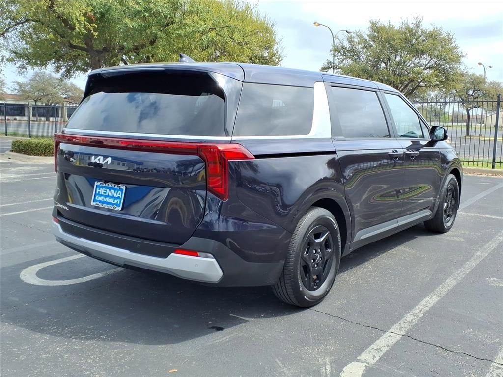 2025 Kia Carnival LXS