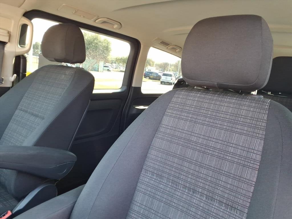 2019 Mercedes-Benz Metris Passenger Van Base