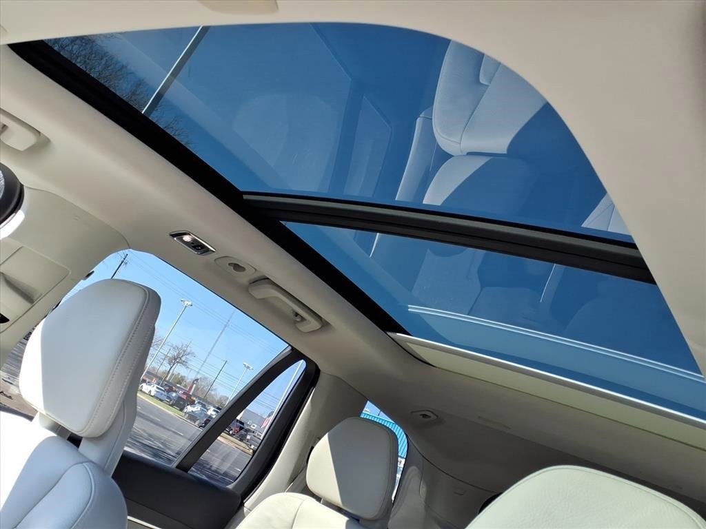 2020 Volvo XC90 Momentum