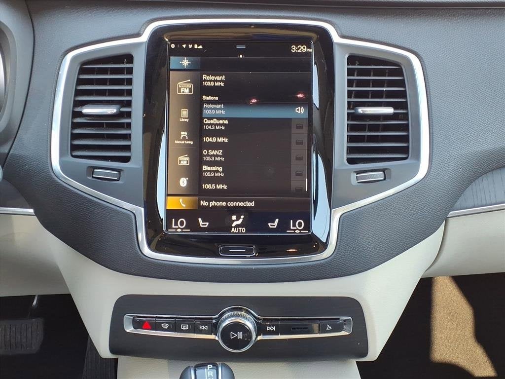 2020 Volvo XC90 Momentum