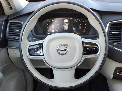 2020 Volvo XC90 Momentum