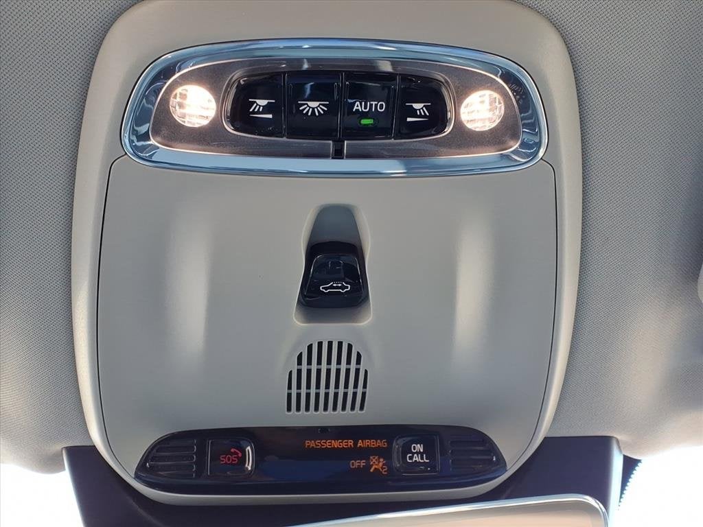 2020 Volvo XC90 Momentum